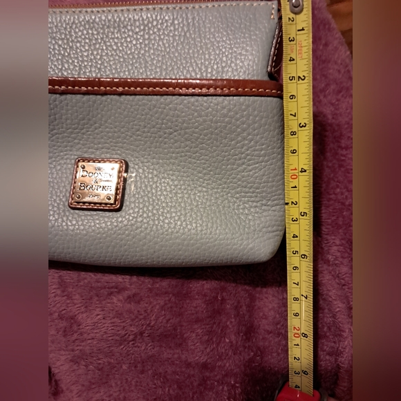 Dooney & Bourke. Blue crossbody bag. - Picture 10 of 11
